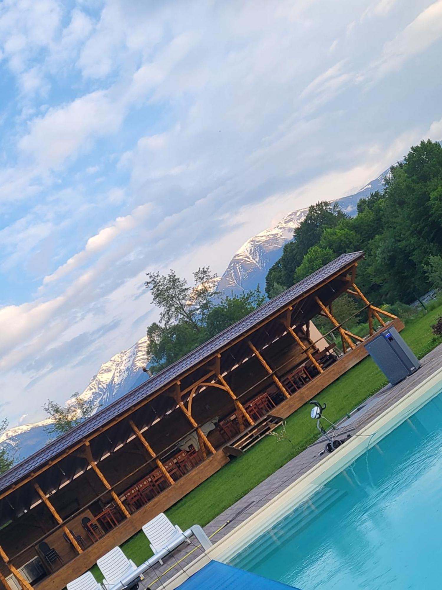 Domeniul Roa Hotel Avrig Exterior photo