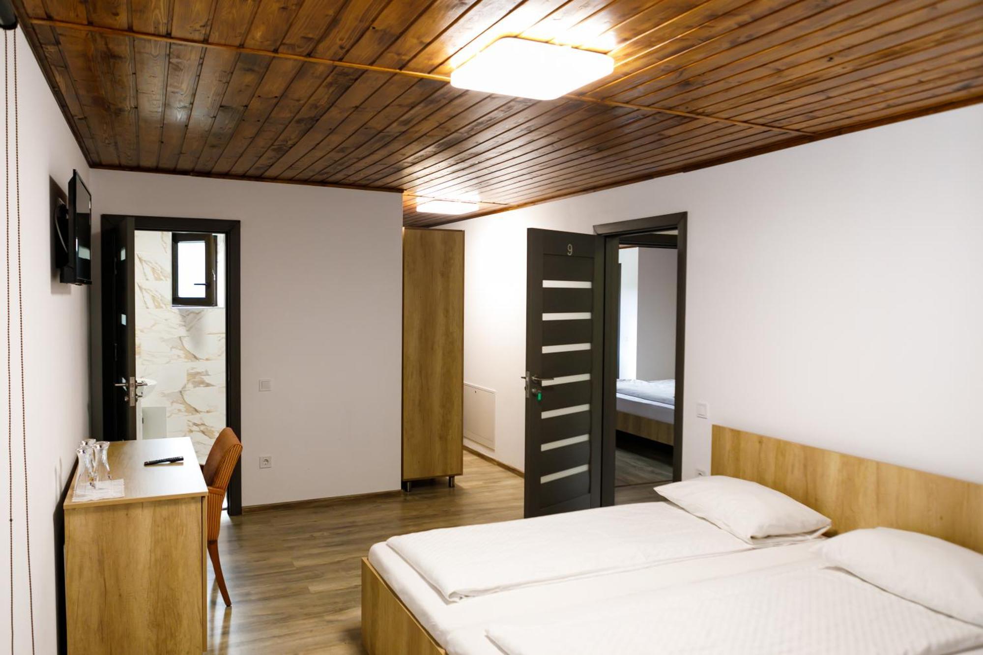 Domeniul Roa Hotel Avrig Exterior photo